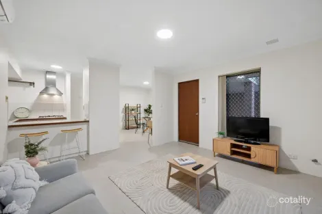 2/15 Pitt St, St James, WA 6102