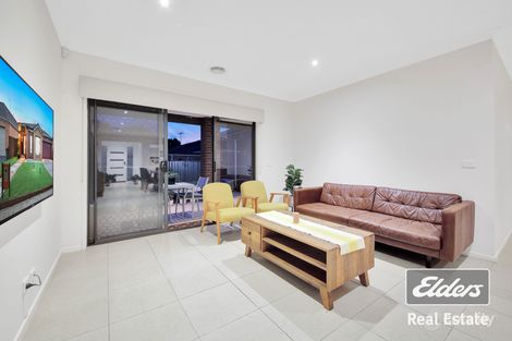 Property photo of 24 Toorongo Circuit Truganina VIC 3029