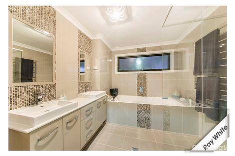 Property photo of 5 Mertz Place Mawson ACT 2607