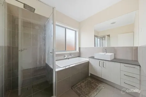 Property photo of 16 Yarra Street Clyde VIC 3978