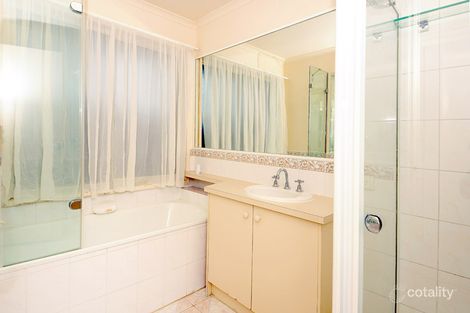 Property photo of 3 Fernwren Place Carrum Downs VIC 3201