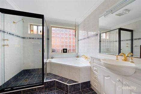 Property photo of 65 Lady Penrhyn Drive Beacon Hill NSW 2100