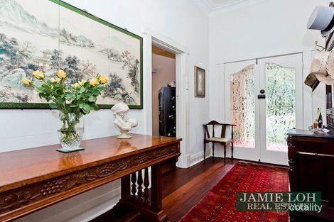 Property photo of 4 Doonan Road Nedlands WA 6009