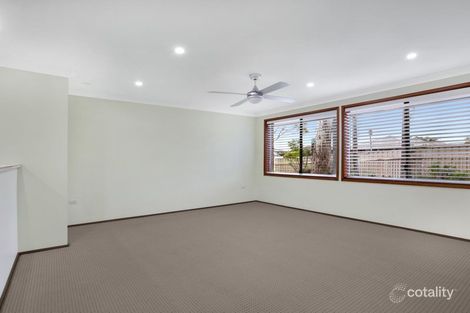 Property photo of 2 Horsley Drive Horsley NSW 2530