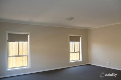 Property photo of 10 Ladislaw Drive Epping VIC 3076