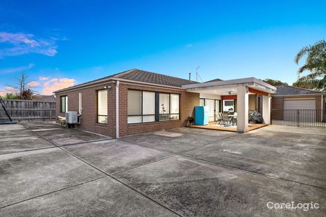 Property photo of 4 Yorkshire Drive Cranbourne North VIC 3977