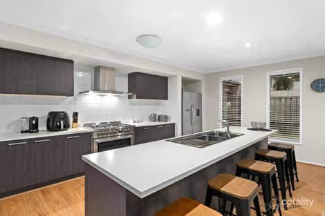 Property photo of 4 Yorkshire Drive Cranbourne North VIC 3977