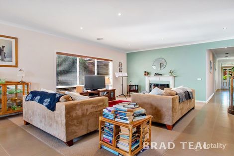 Property photo of 10 Huntingfield Street Craigieburn VIC 3064