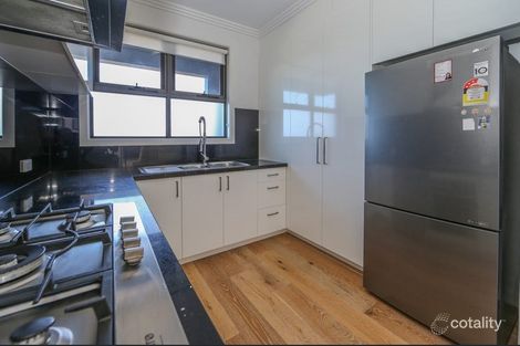 Property photo of 3/450 Doncaster Road Doncaster VIC 3108
