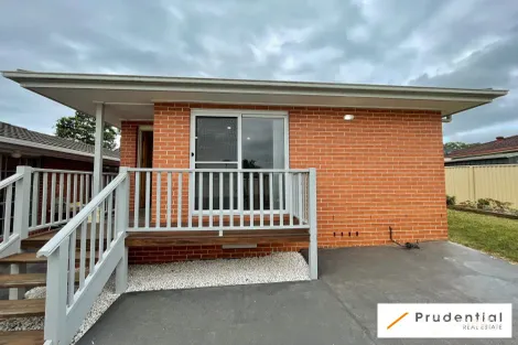 27 Buttercup St, Macquarie Fields, NSW 2564