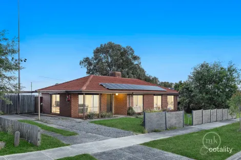 20 Crampton Cres, Mill Park, VIC 3082