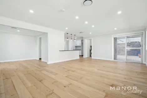 Property photo of 7 Isaac Smith Parade Kings Langley NSW 2147
