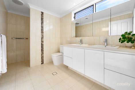 Property photo of 28 Hyacinth Avenue Hollywell QLD 4216