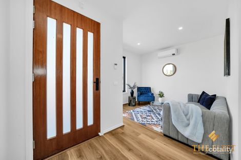 Property photo of 8 Curtin Drive Deanside VIC 3336