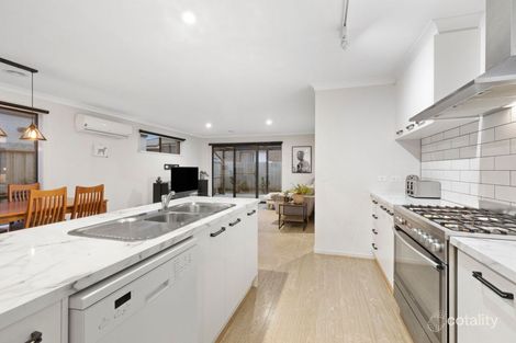 Property photo of 3 Lyall Street Armstrong Creek VIC 3217