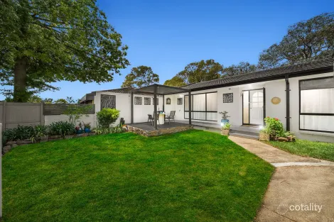 15 Brownlow Pl, Holt, ACT 2615