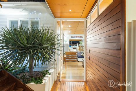 Property photo of 9 Sirius Street Coorparoo QLD 4151