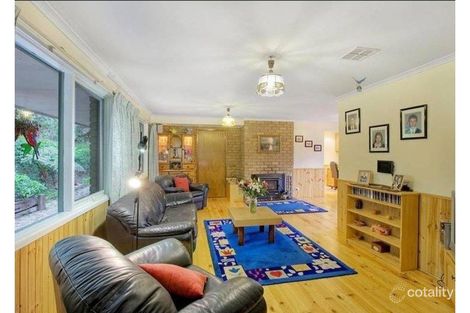 Property photo of 8 Sunnyside Terrace Emerald VIC 3782
