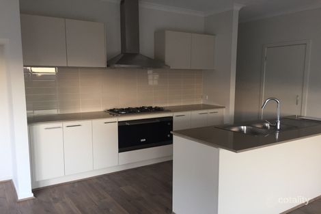 Property photo of 19 Quadrant Approach Williams Landing VIC 3027