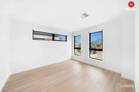 Property photo of 4 Calendula Court Casula NSW 2170