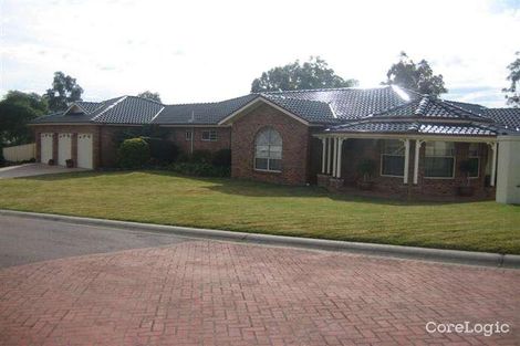 Property photo of 33 Kilkenny Circuit Ashtonfield NSW 2323