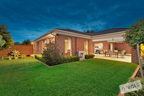 Property photo of 12 Loders Way Berwick VIC 3806