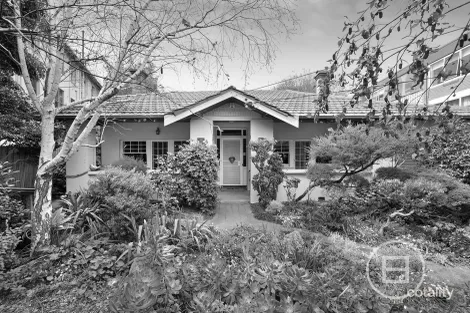 Property photo of 24 Charnwood Crescent St Kilda VIC 3182
