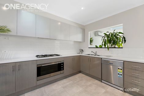 Property photo of 2/6 Shakespeare Court Drouin VIC 3818
