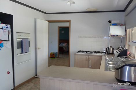 Property photo of 27 Cousins Court Sarsfield VIC 3875