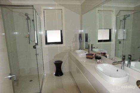 Property photo of 28 Thomas Street Picnic Point NSW 2213