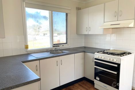 Property photo of 3 Murdoch Place Cootamundra NSW 2590