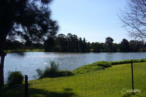 51 Fairway Dr, Clear Island Waters, QLD 4226