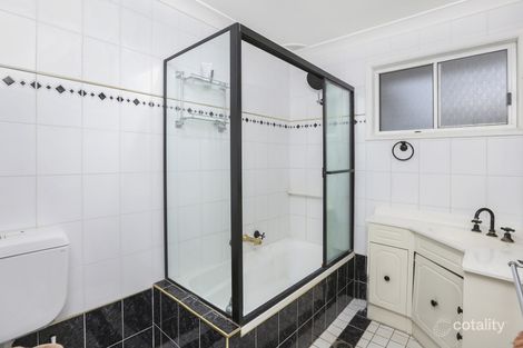 Property photo of 32 Everglades Crescent Woy Woy NSW 2256