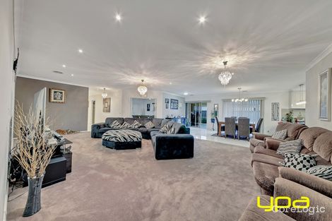 Property photo of 40 Yammerbook Way Cranbourne East VIC 3977
