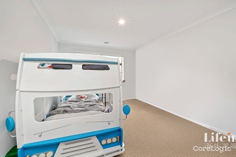 Property photo of 5 Wolomina Crescent Werribee VIC 3030