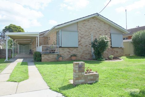 6 Osborne Ave, Kooringal, NSW 2650