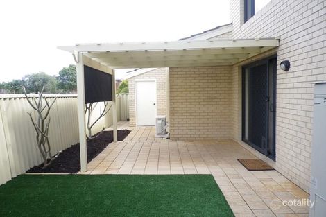 Property photo of 2/22 Beverley Road Cloverdale WA 6105