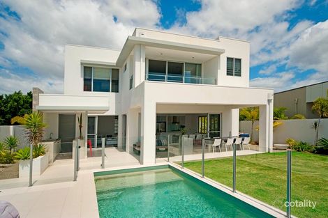 Property photo of 2232 Glengallon Way Hope Island QLD 4212