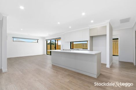 Property photo of 19B Dooyork Crescent Traralgon VIC 3844