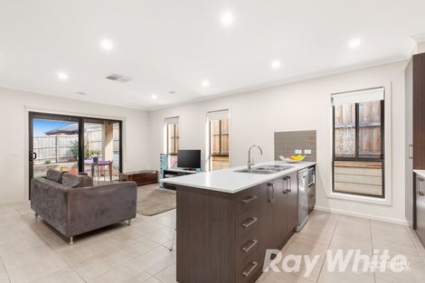 Property photo of 28 Gyrfalcon Way Doreen VIC 3754