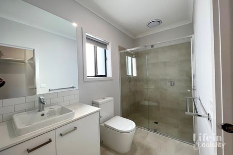 33 Cavenagh Bvd, Mulgrave, VIC 3170