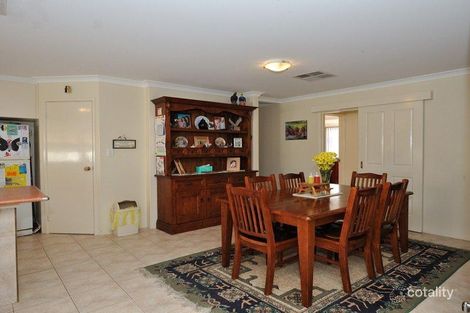 Property photo of 8 Dory Way Warnbro WA 6169