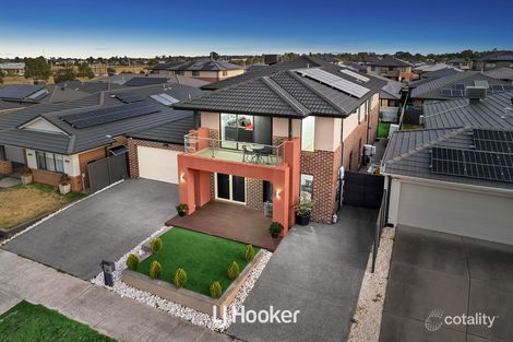 Property photo of 5 Tinnadice Road Cranbourne East VIC 3977