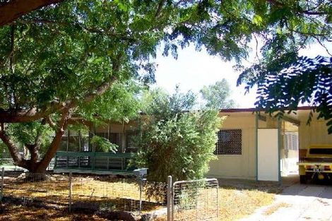 17 Lark St, Longreach, QLD 4730