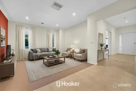 Property photo of 38 Sigvard Boulevard Hallam VIC 3803