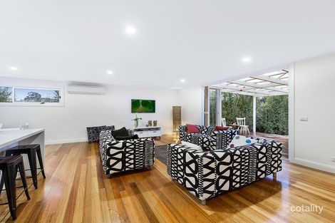 Property photo of 2 Kensington Court Mulgrave VIC 3170