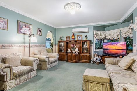 Property photo of 17 Nullica Court Berwick VIC 3806