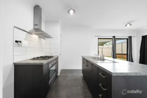 Property photo of 23 Haywire Avenue Whitby WA 6123