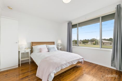 Property photo of 33 Mackenzie Boulevard Seven Hills NSW 2147