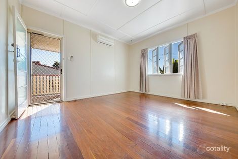 Property photo of 27 Leonard Street South Gladstone QLD 4680